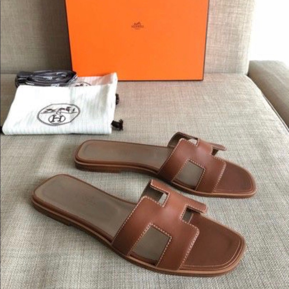 Hermès Oran Sandals 38